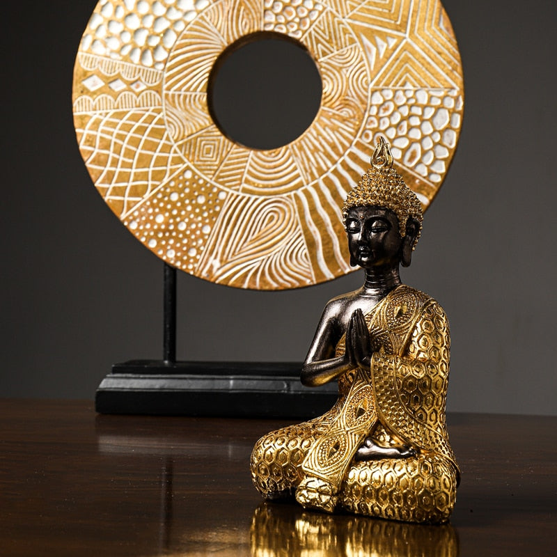 Goldene Buddha Statue